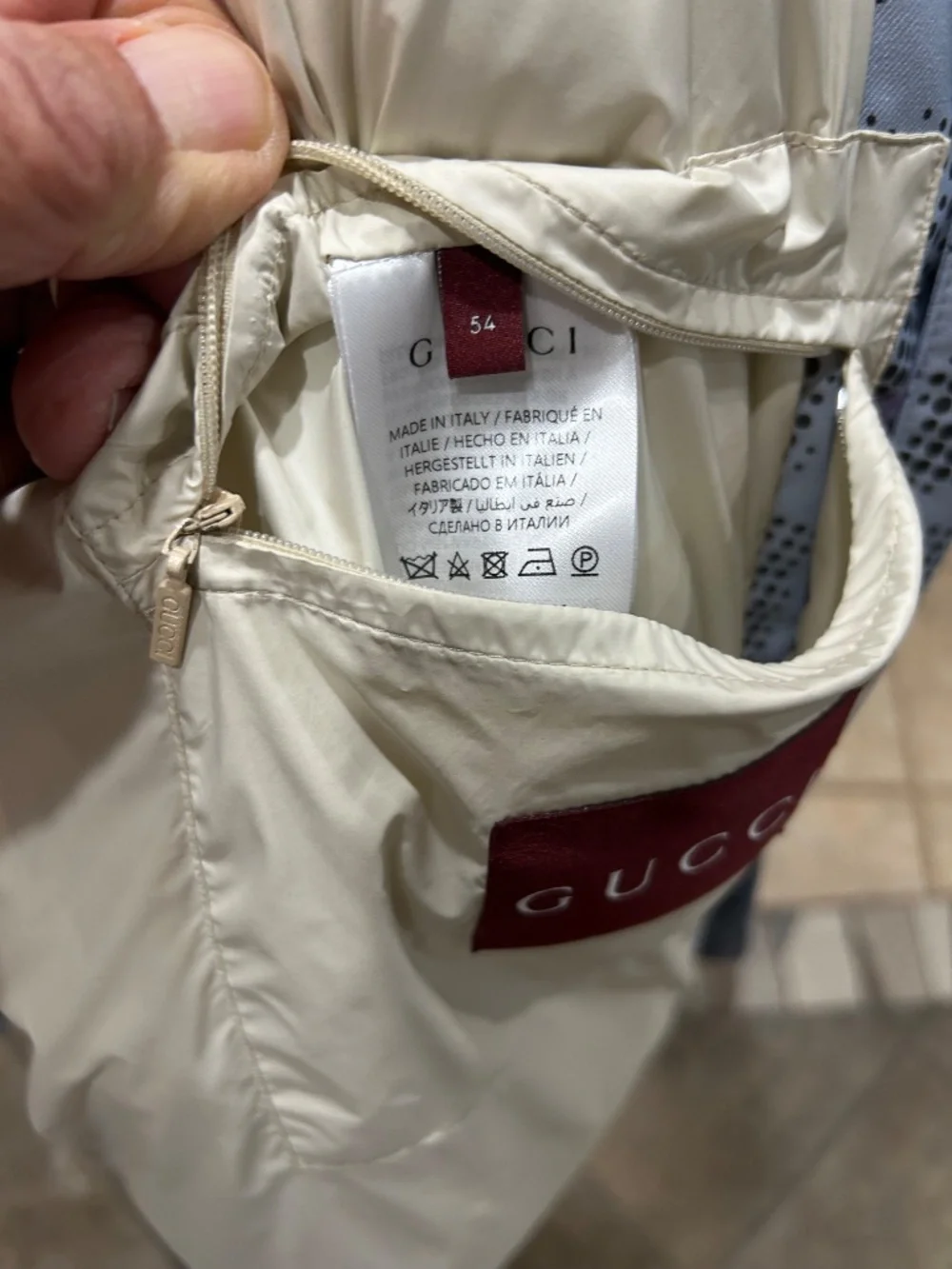 Men’s Gucci puffer down jacket. Size 54/XXL. Made in Italy.